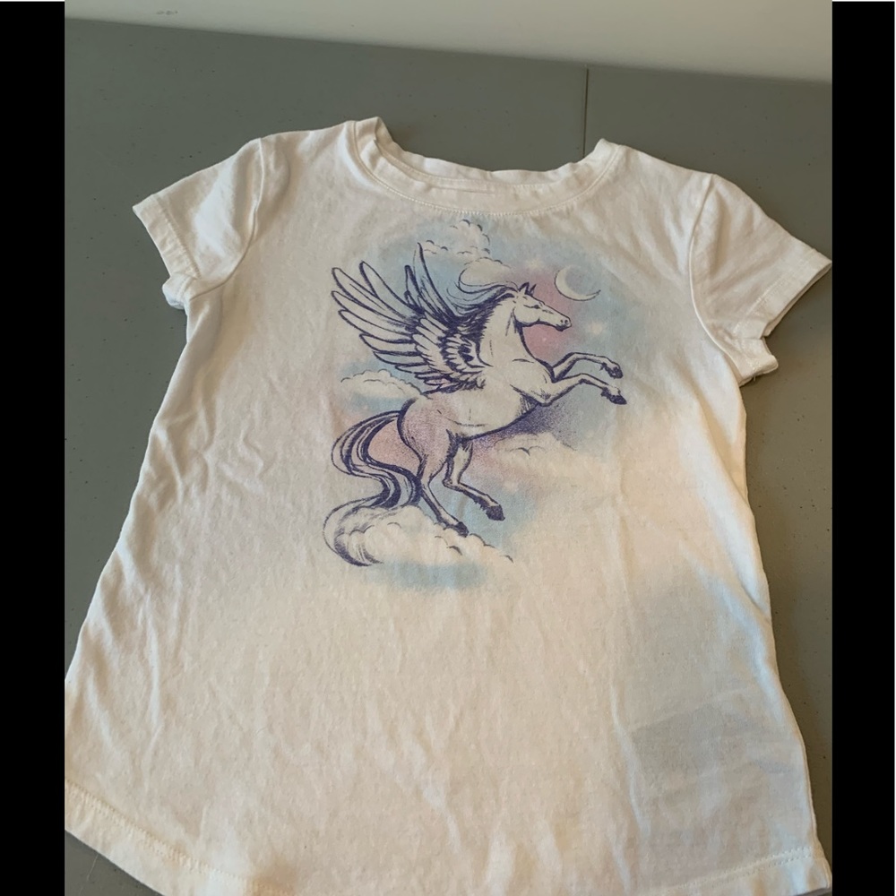 GapKids tee, size S (6-7), unicorn print
